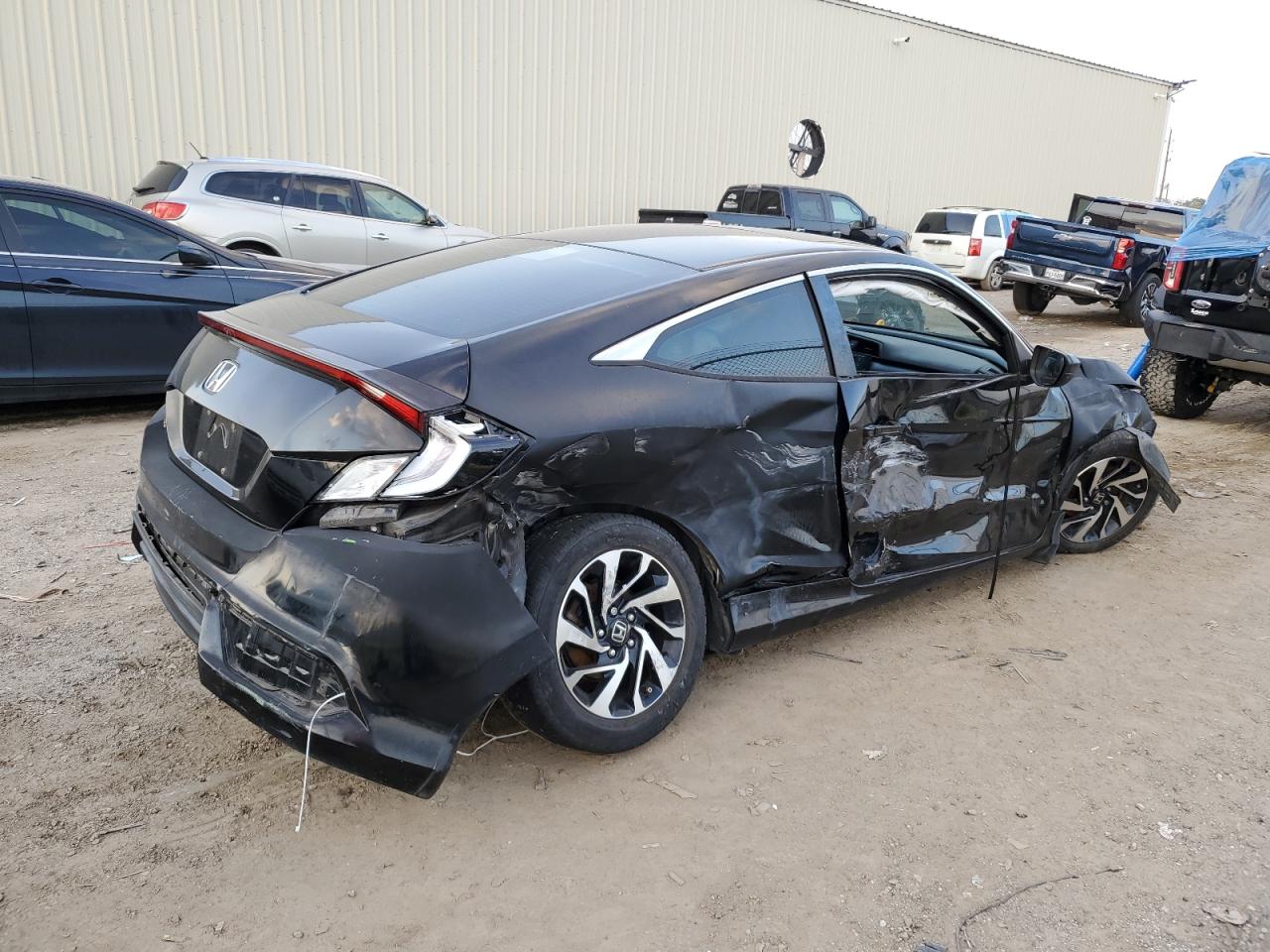 VIN 2HGFC4B09GH313660 2016 HONDA CIVIC no.3