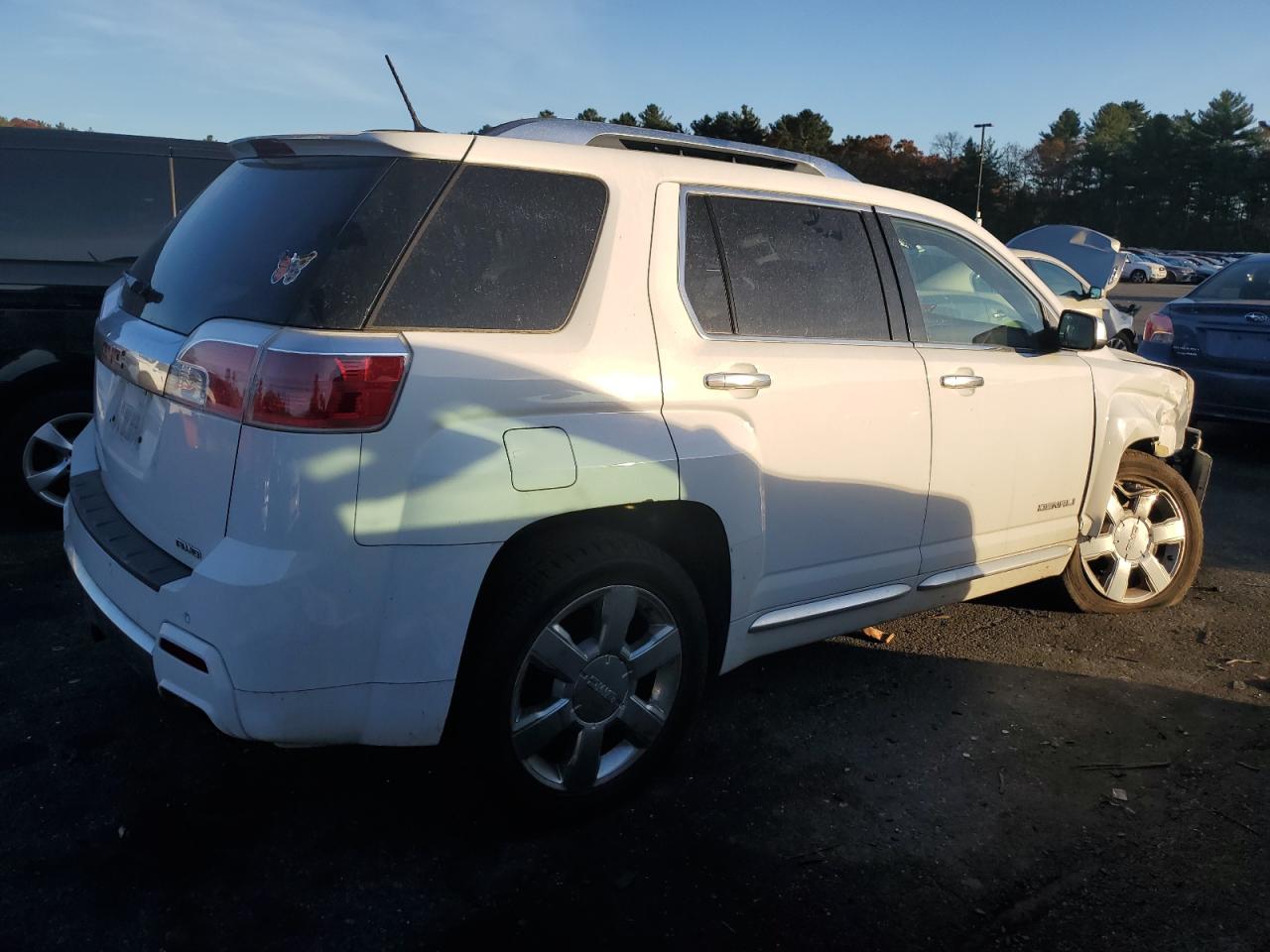 2014 GMC Terrain - Image 3