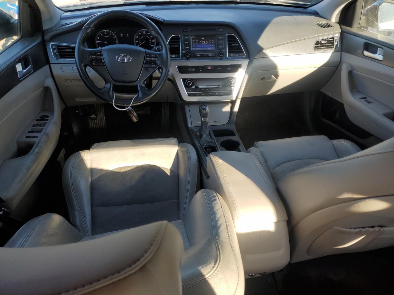 2015 Hyundai Sonata - Image 8