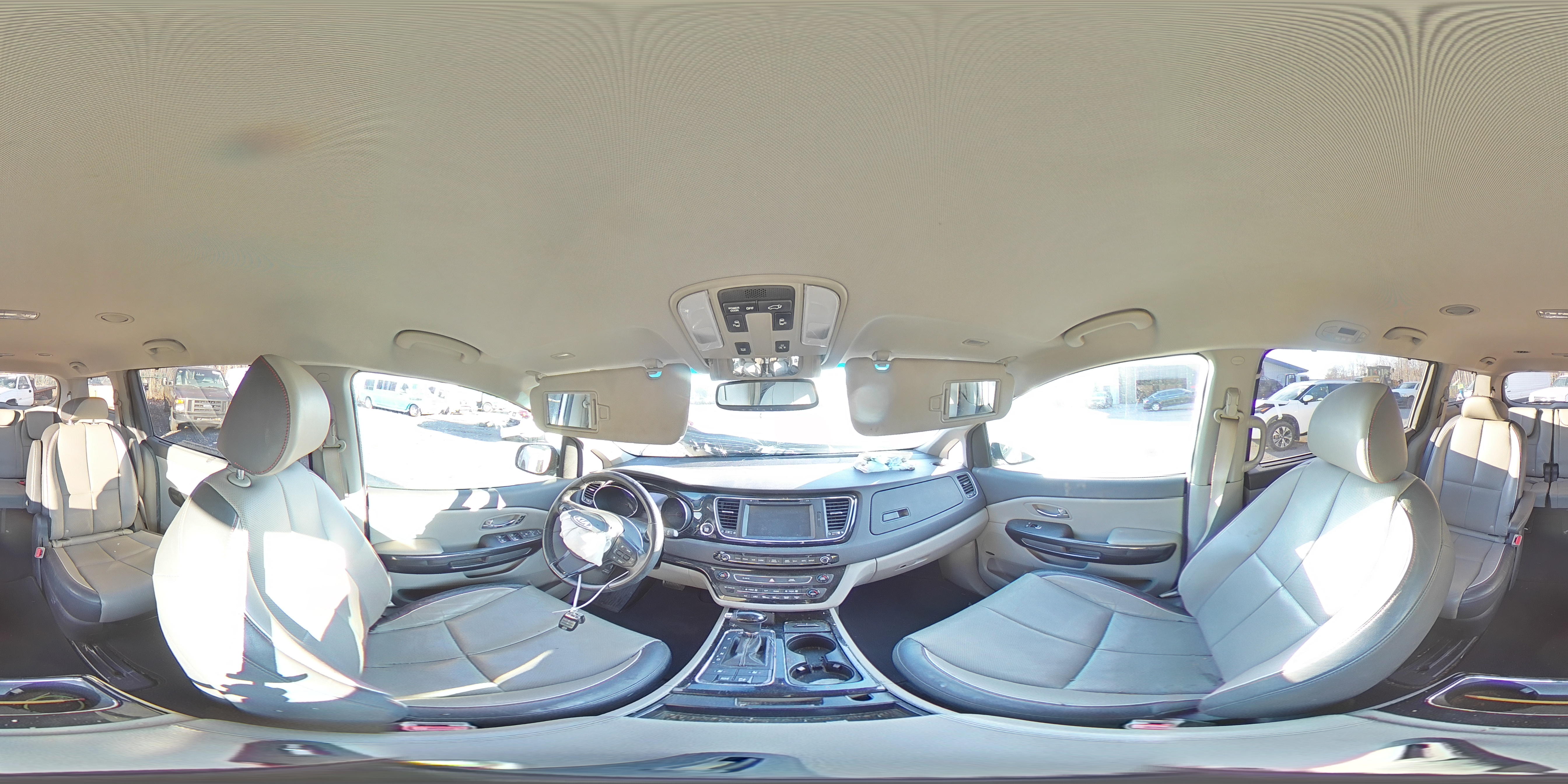 2016 Kia Sedona - Image 14