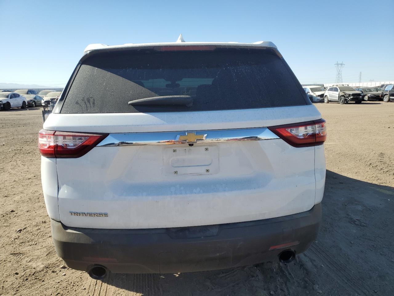 2018 Chevrolet Traverse Ls VIN: 1GNERFKW2JJ111829 Lot: 81951874