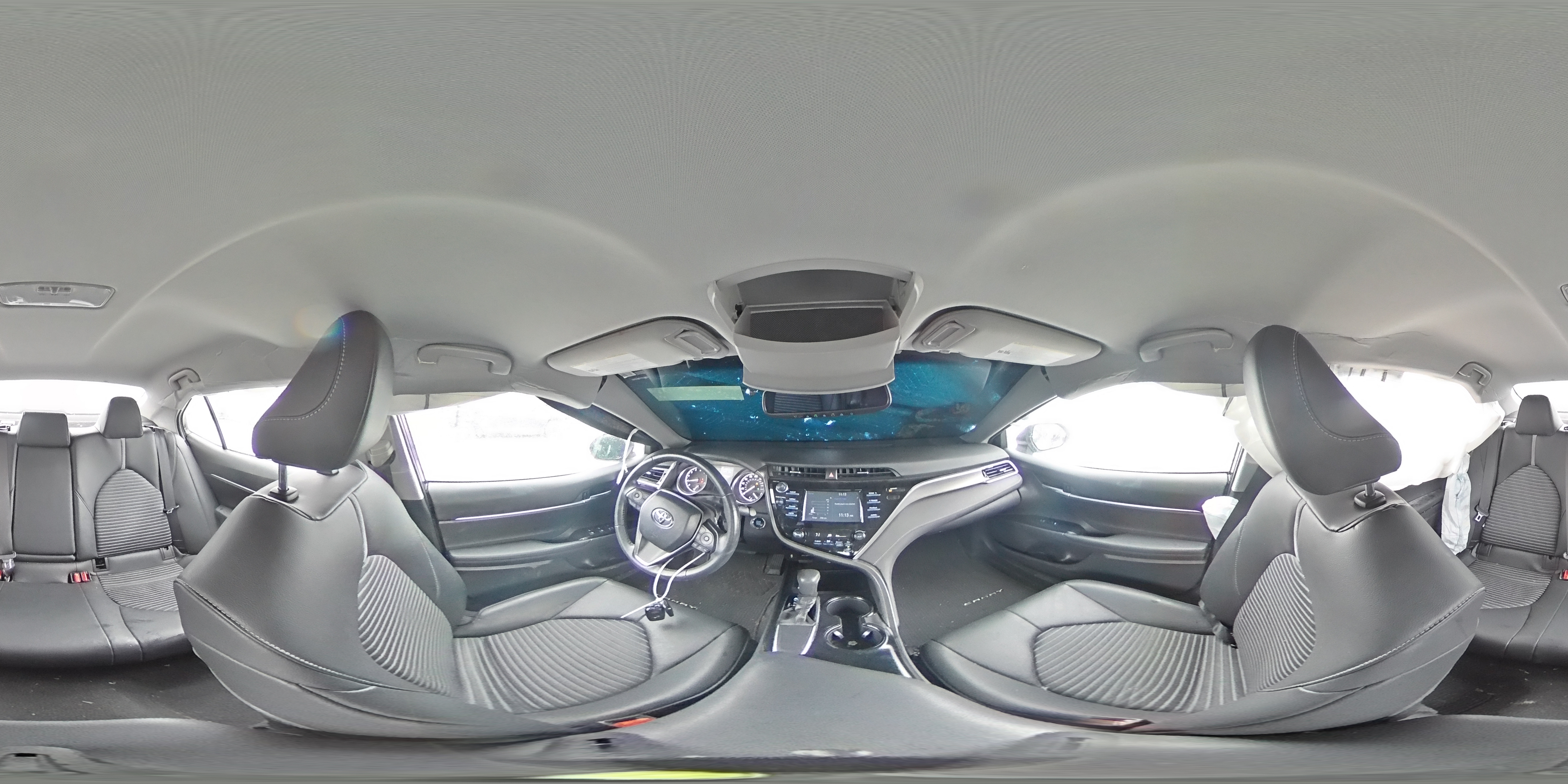 2018 Toyota Camry - Image 13