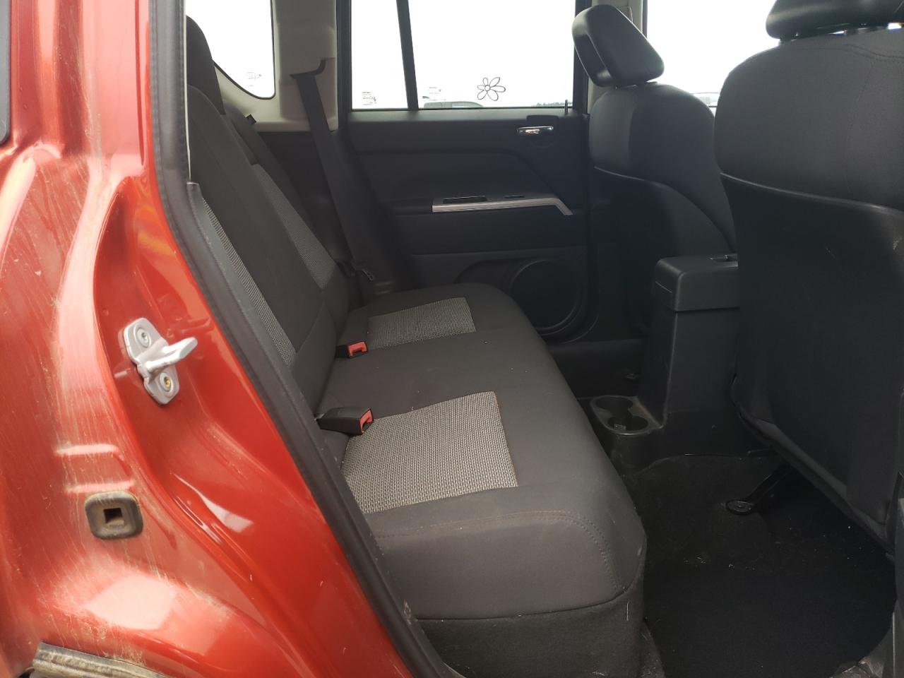 2008 Jeep Compass - Image 11