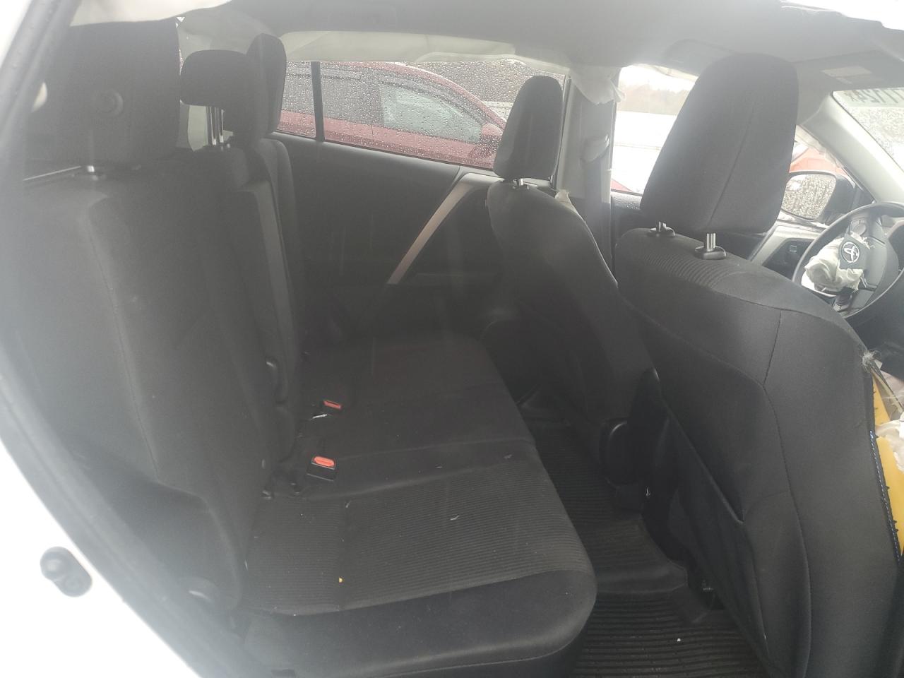 2017 Toyota RAV 4 - Image 10