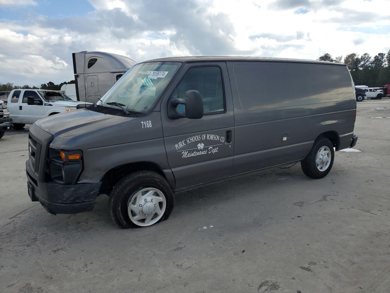 2009 Ford Econoline - Image 1