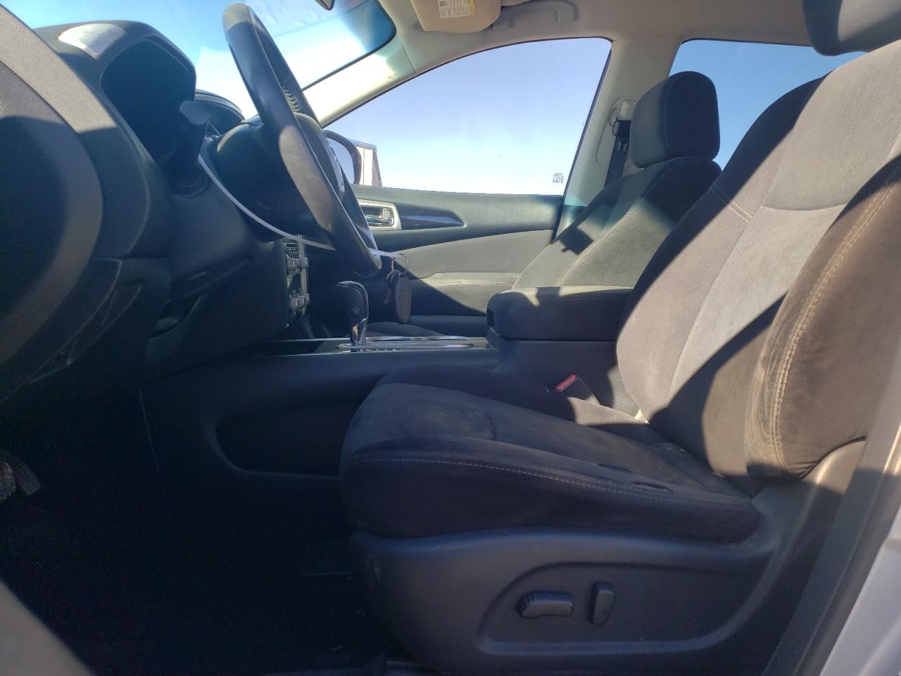 2014 Nissan Pathfinder - Image 7