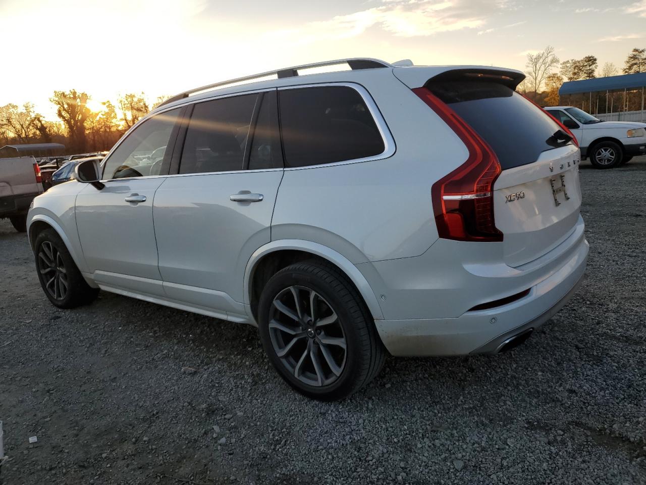 2017 Volvo XC90 - Image 2
