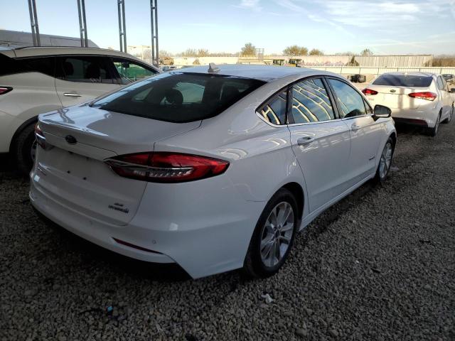  FORD FUSION 2019 Белы