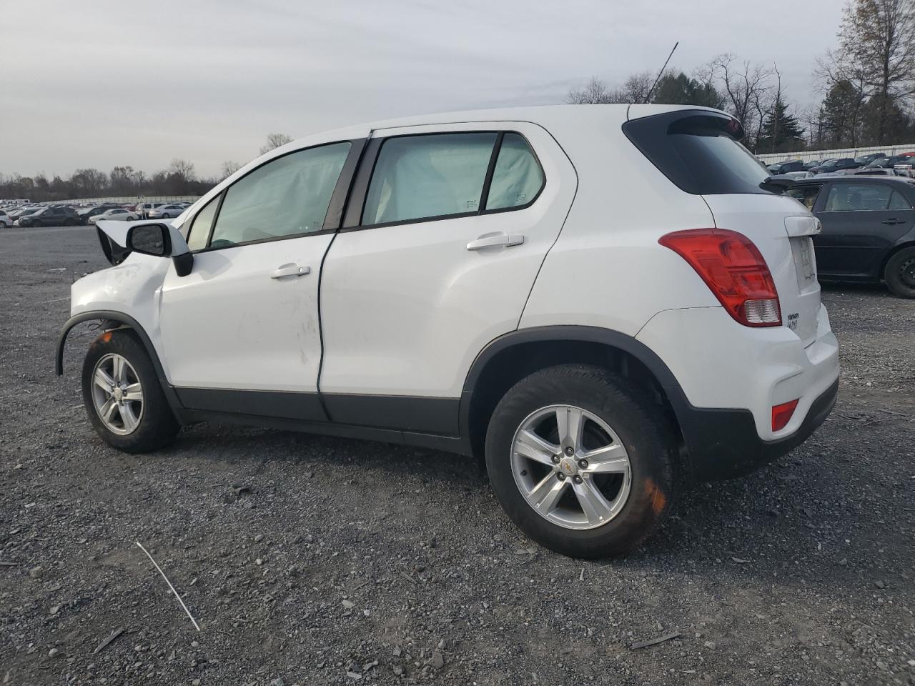 2020 Chevrolet Trax - Image 2