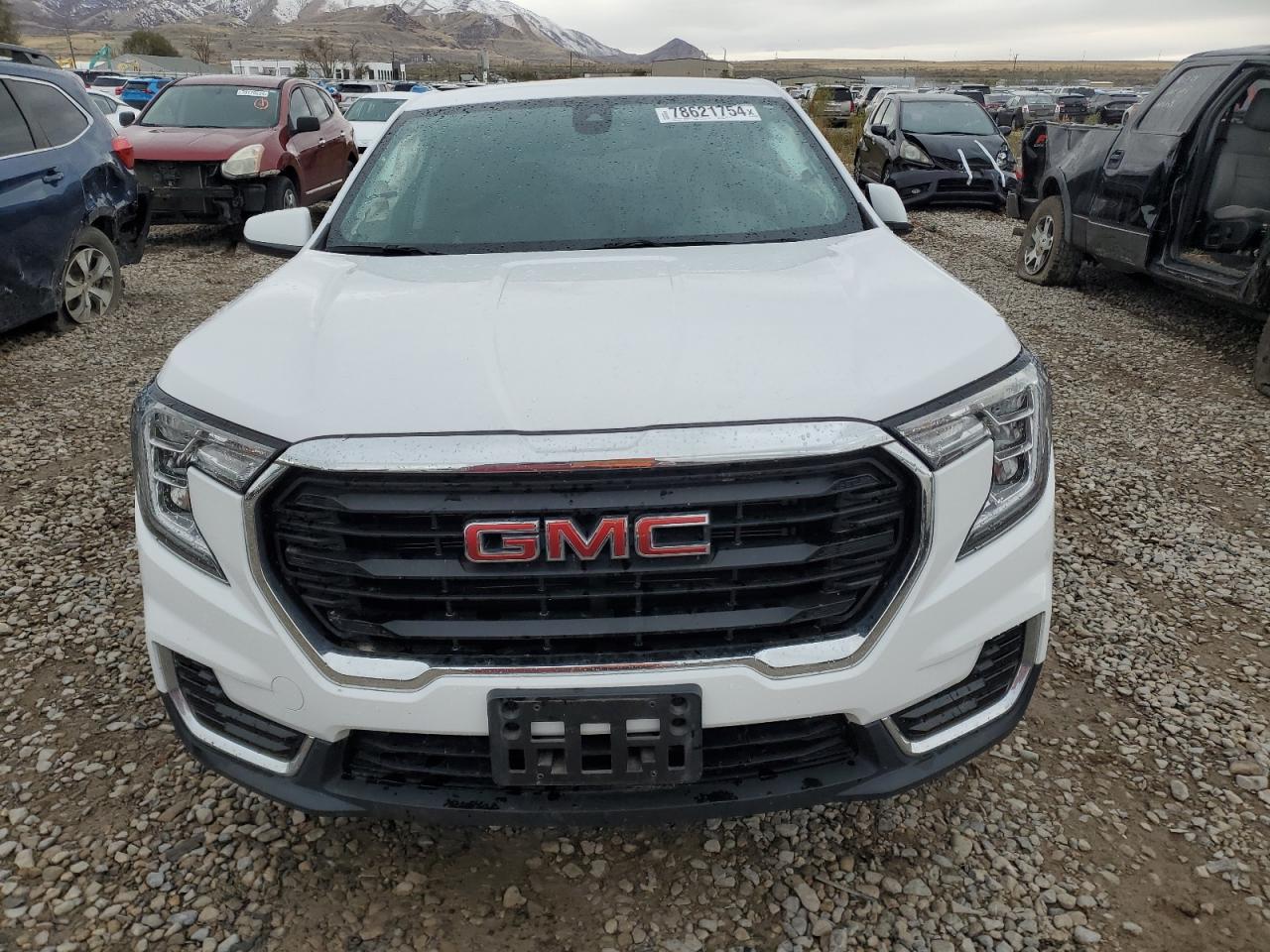 2022 GMC Terrain - Image 5