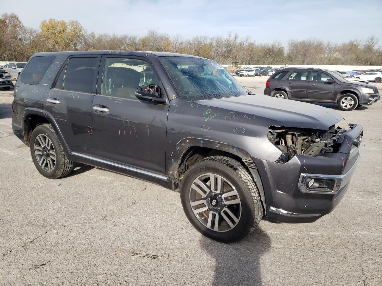 VIN JTEBU5JR1J5567891 2018 TOYOTA 4RUNNER no.4