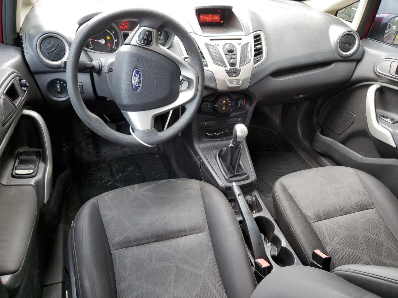 2011 Ford Fiesta - Image 8