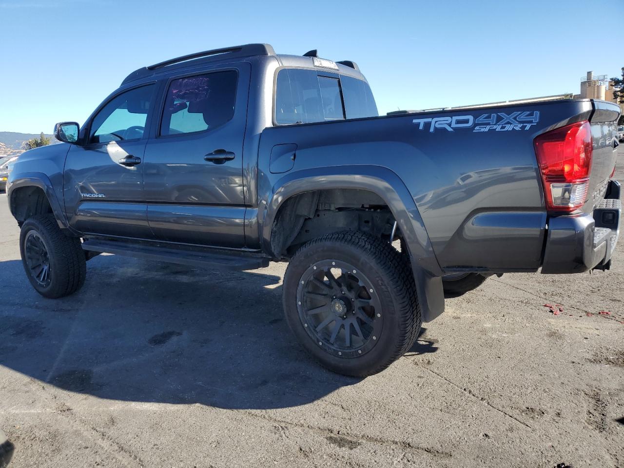 VIN 3TMCZ5AN6HM112496 2017 TOYOTA TACOMA no.2