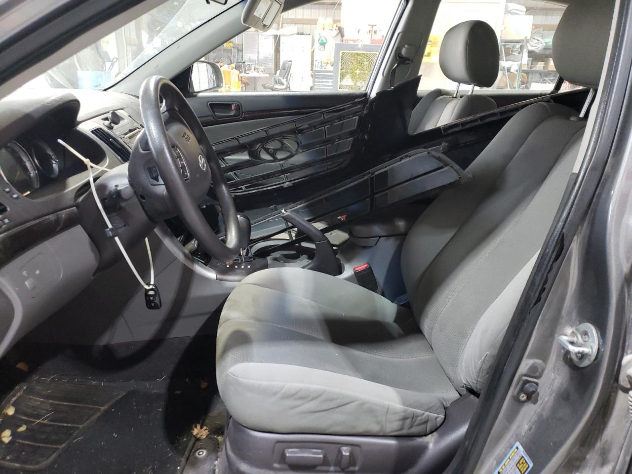 2009 Hyundai Sonata - Image 7