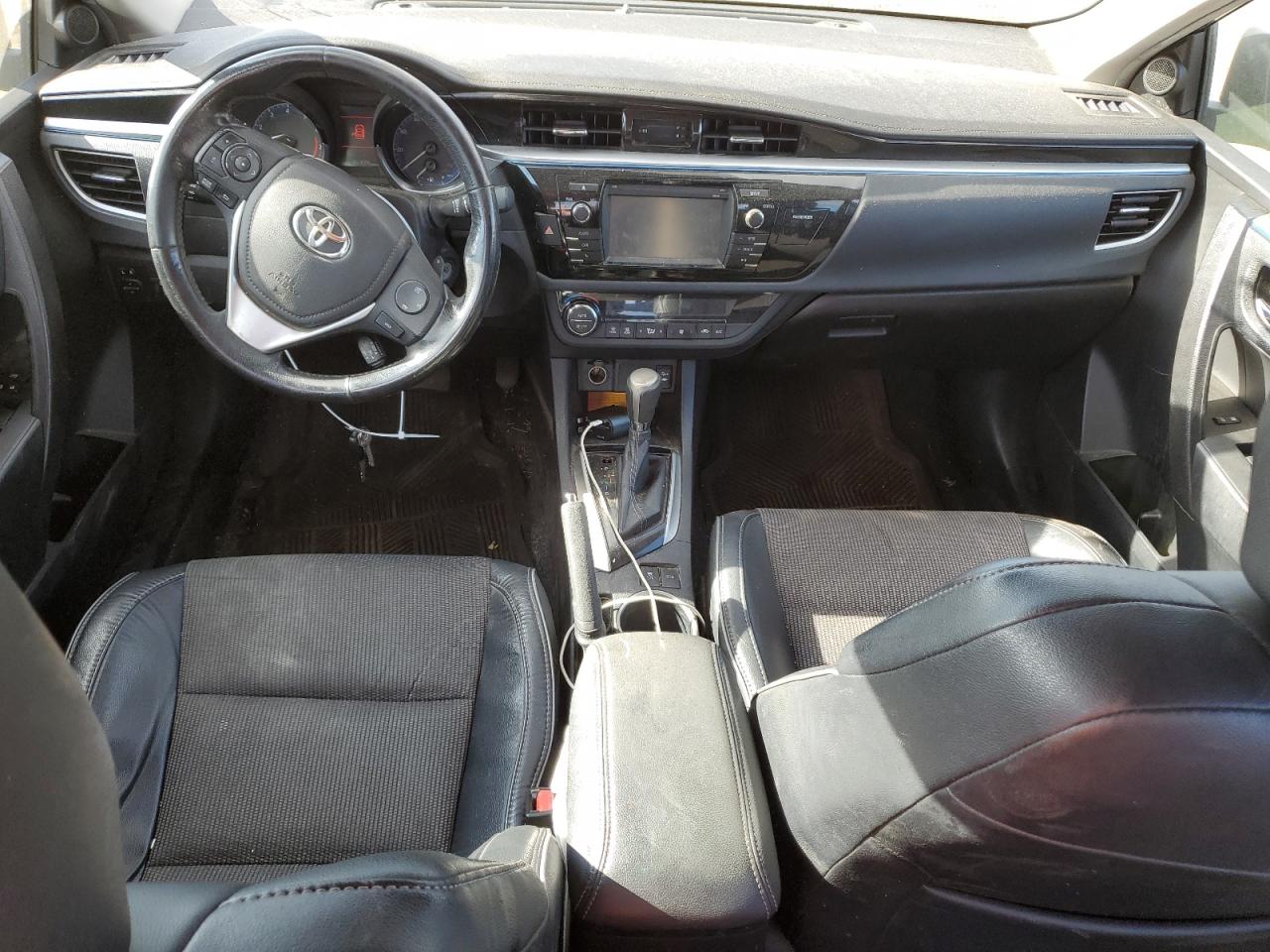 2015 Toyota Corolla - Image 8