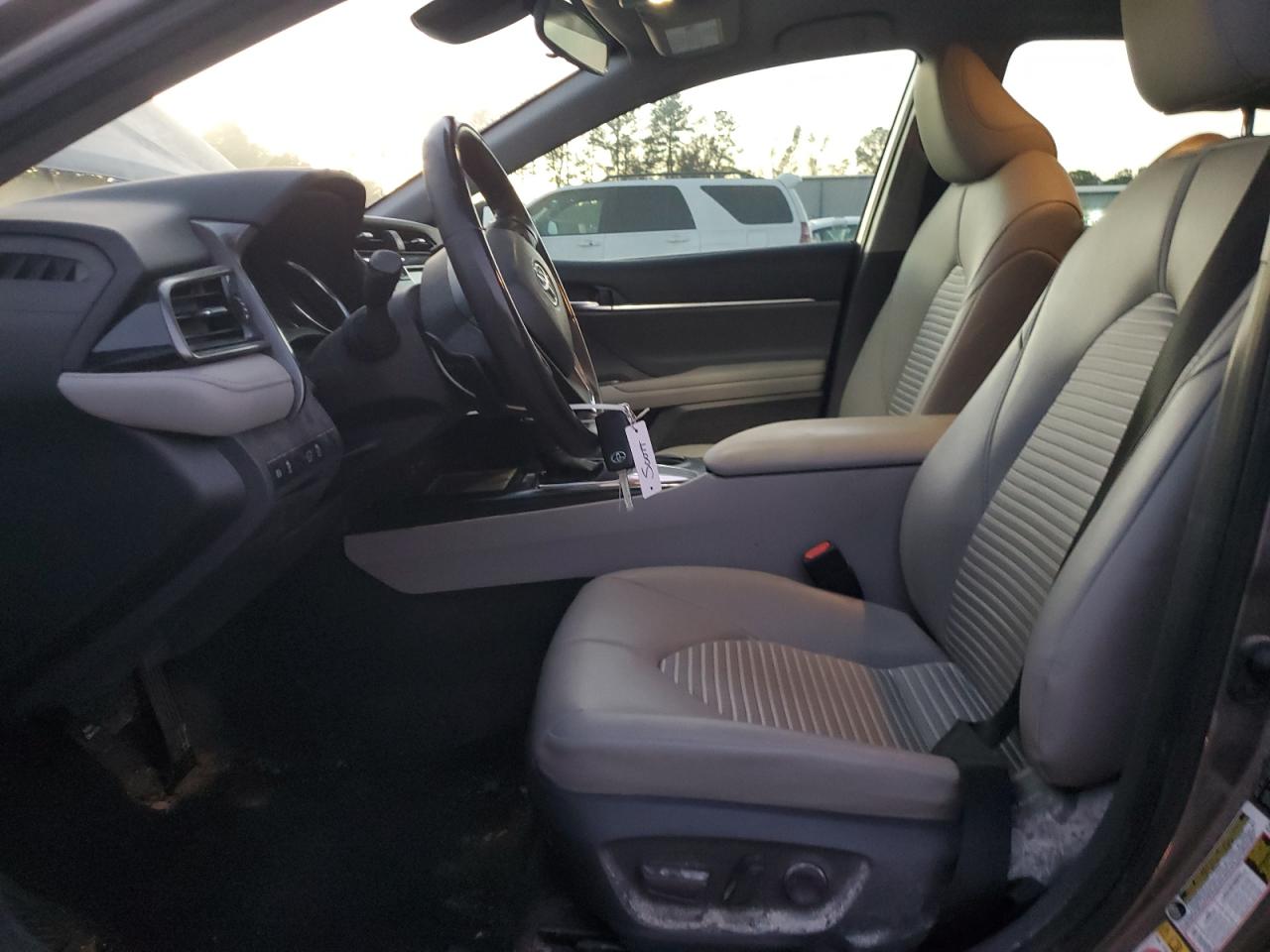 2019 Toyota Camry - Image 7