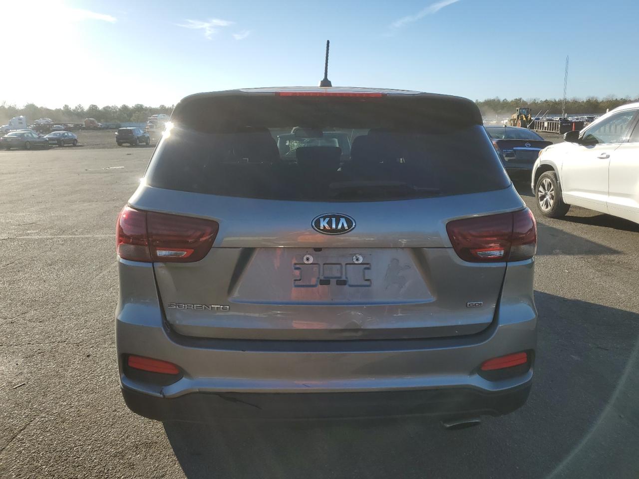 2019 Kia Sorento L VIN: 5XYPGDA31KG524085 Lot: 80792764