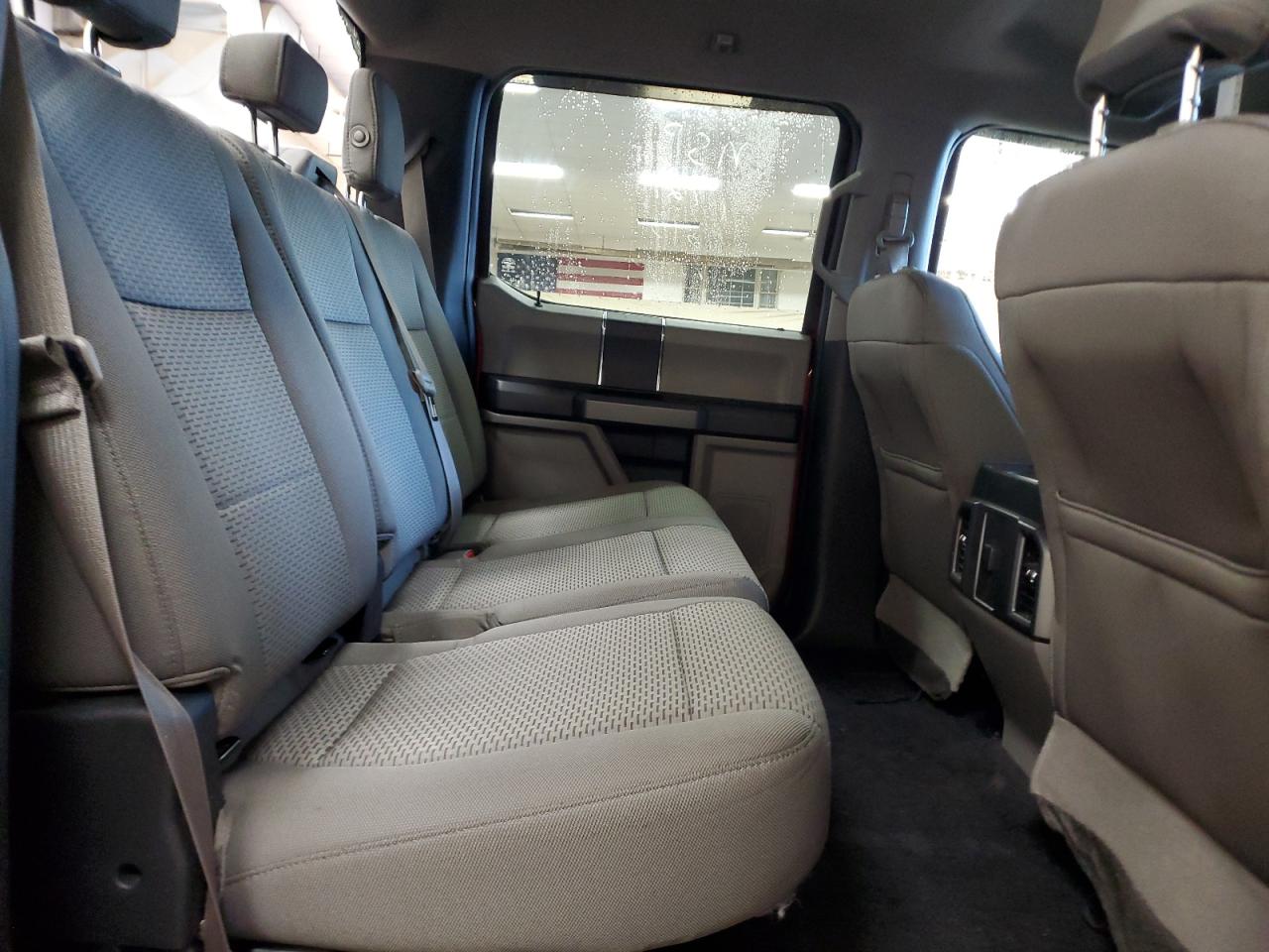 2015 Ford F-150 - Image 10