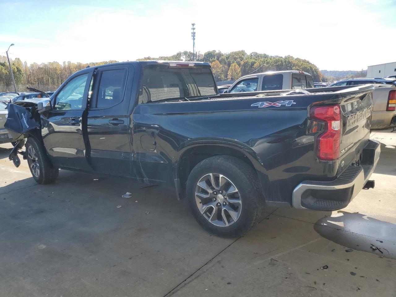 2021 Chevrolet Silverado - Image 2