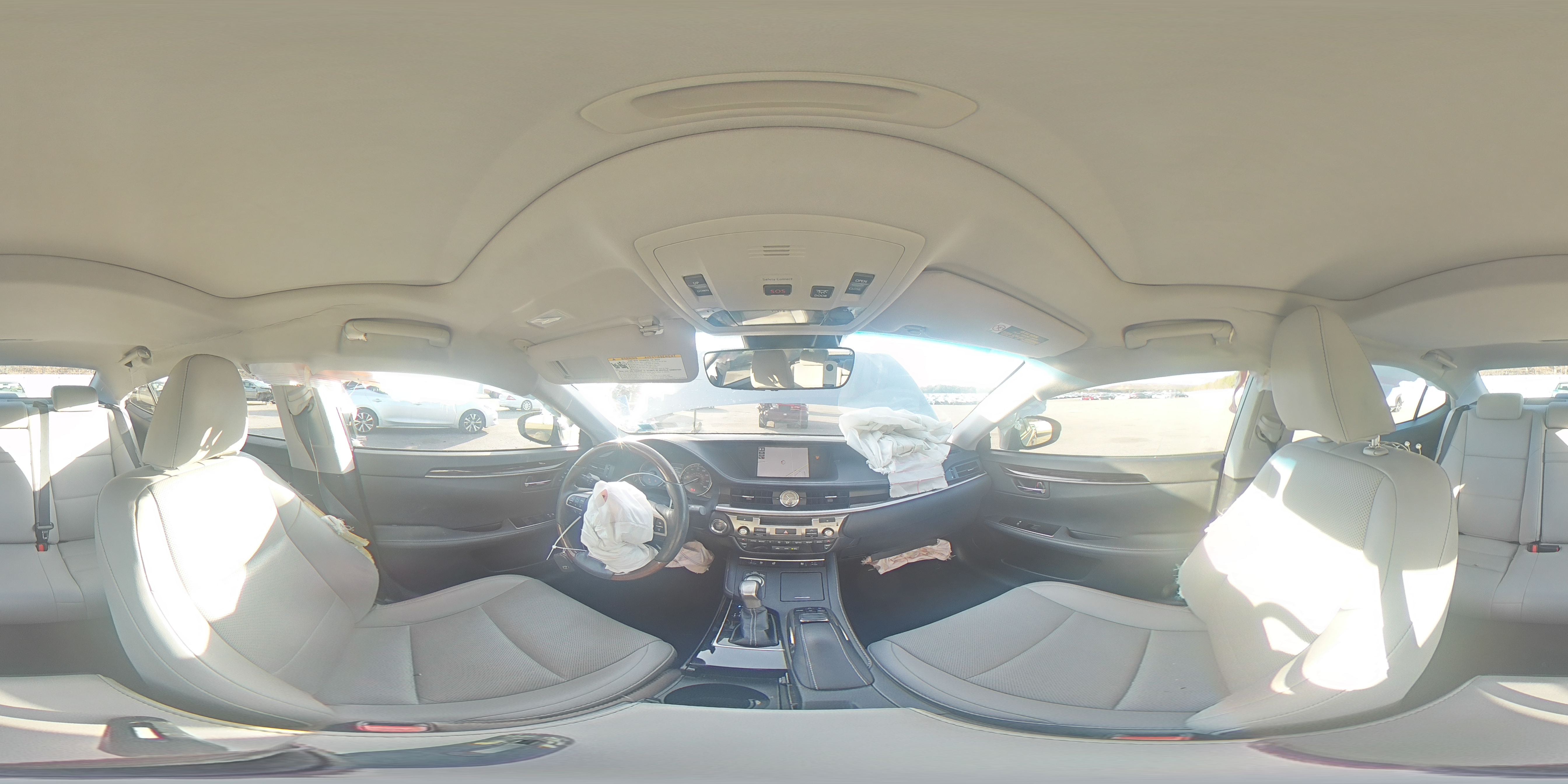 2018 Lexus ES - Image 12