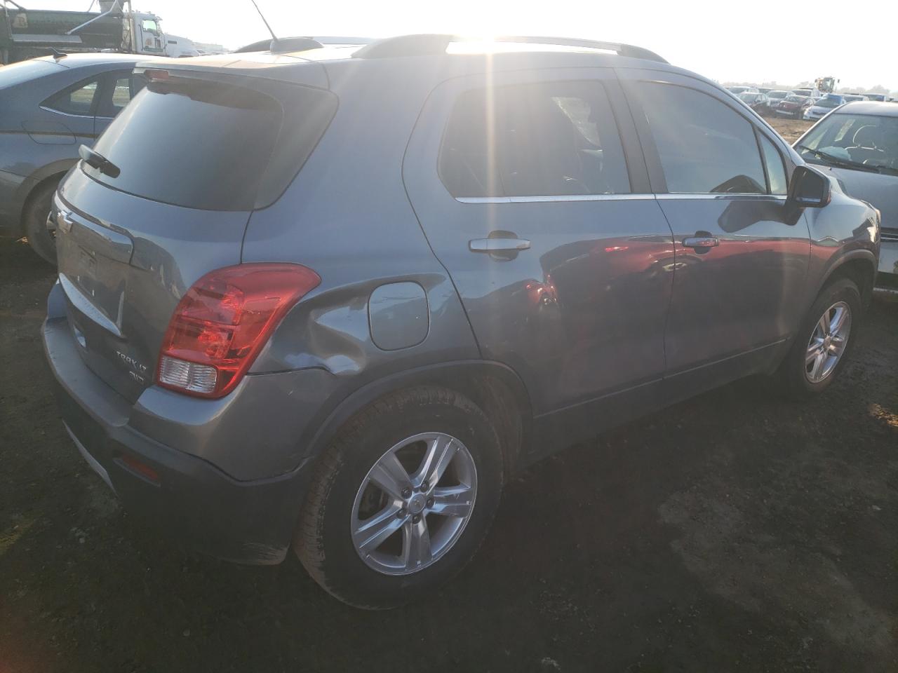 VIN KL7CJRSB7FB102614 2015 CHEVROLET TRAX no.3