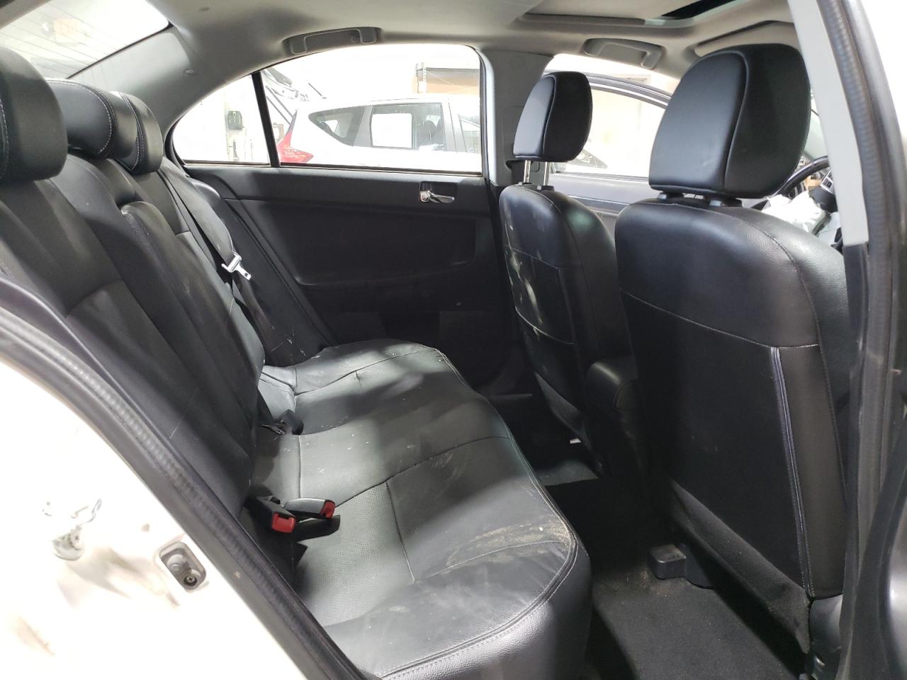 2016 Mitsubishi Lancer - Image 10