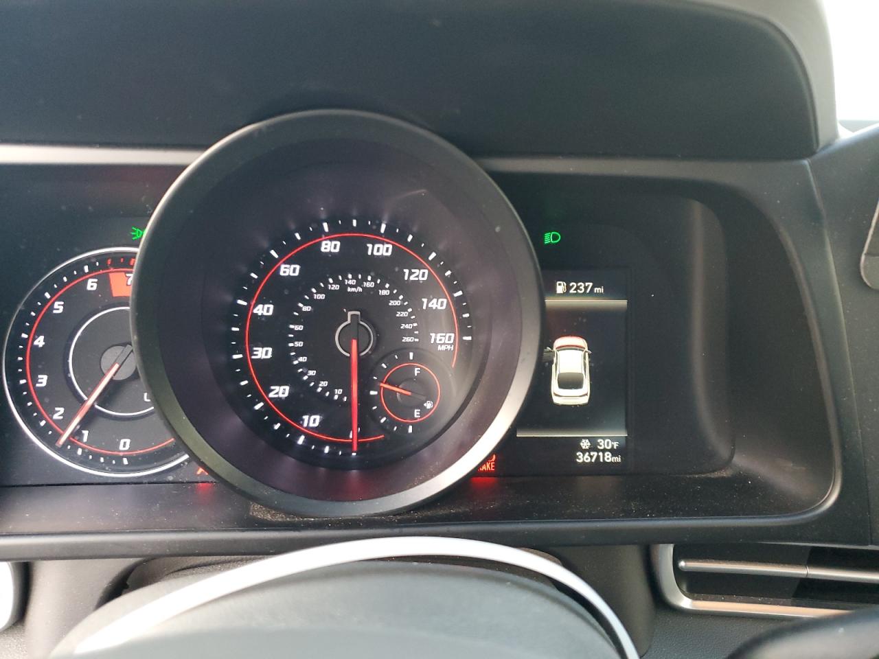 2021 Hyundai Elantra - Image 9