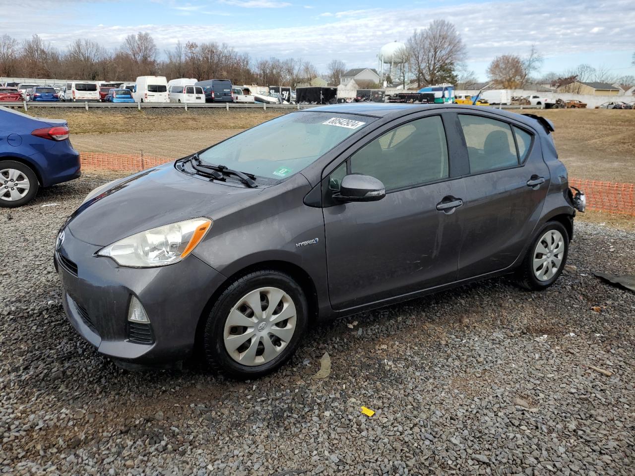 VIN JTDKDTB32D1532789 2013 TOYOTA PRIUS no.1