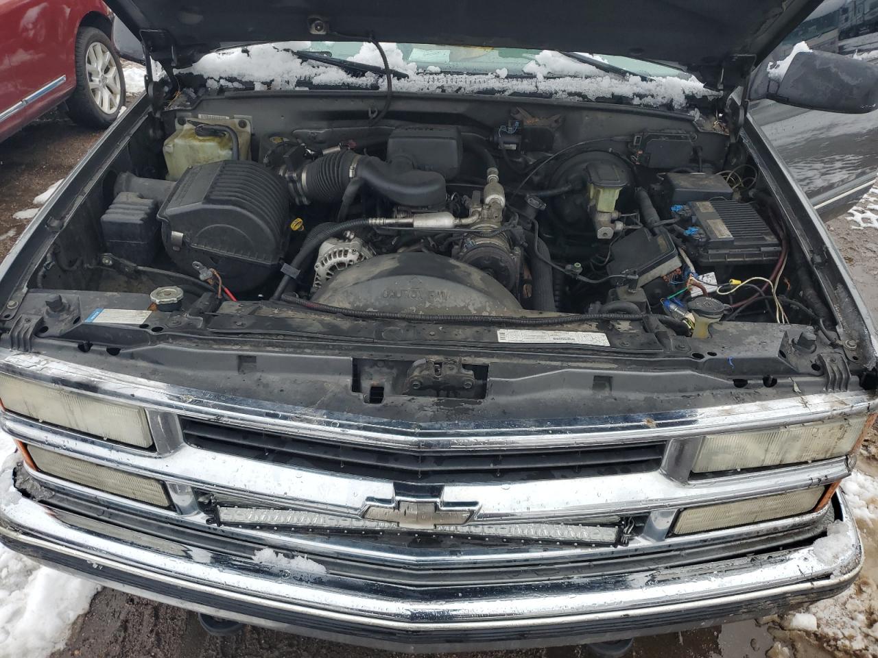 1999 Chevrolet Tahoe - Image 12