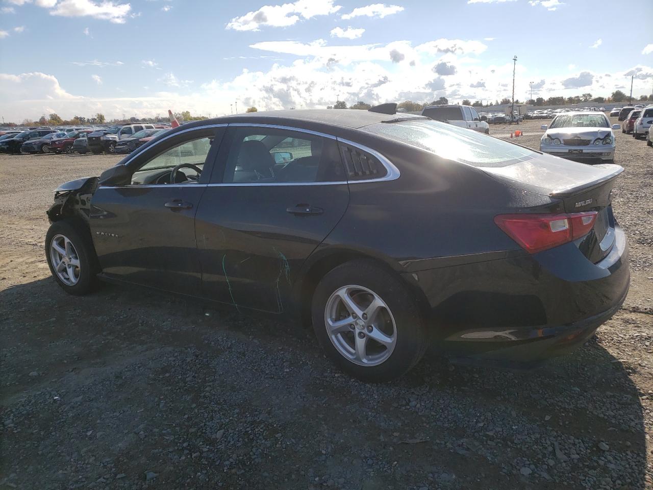 2017 Chevrolet Malibu - Image 2