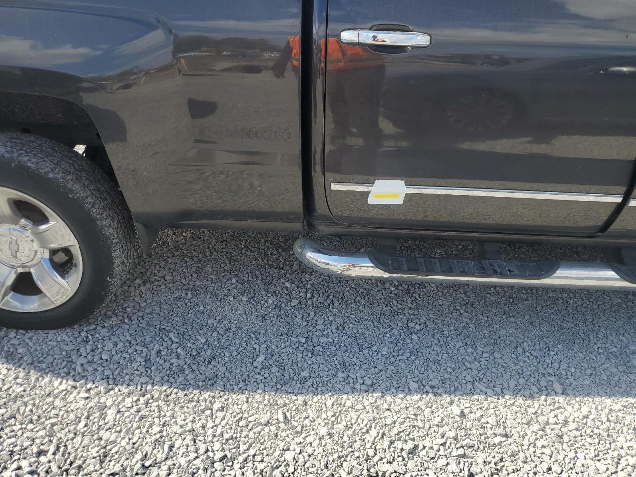 2014 Chevrolet Silverado - Image 12