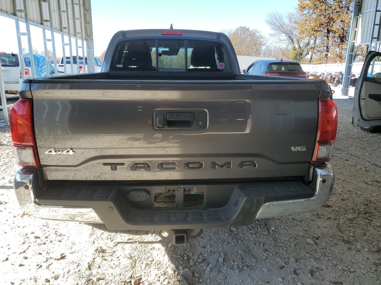 2019 Toyota Tacoma - Image 6