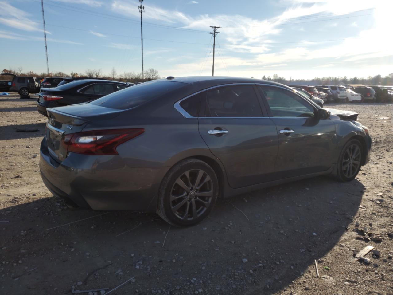 2018 Nissan Altima - Image 3