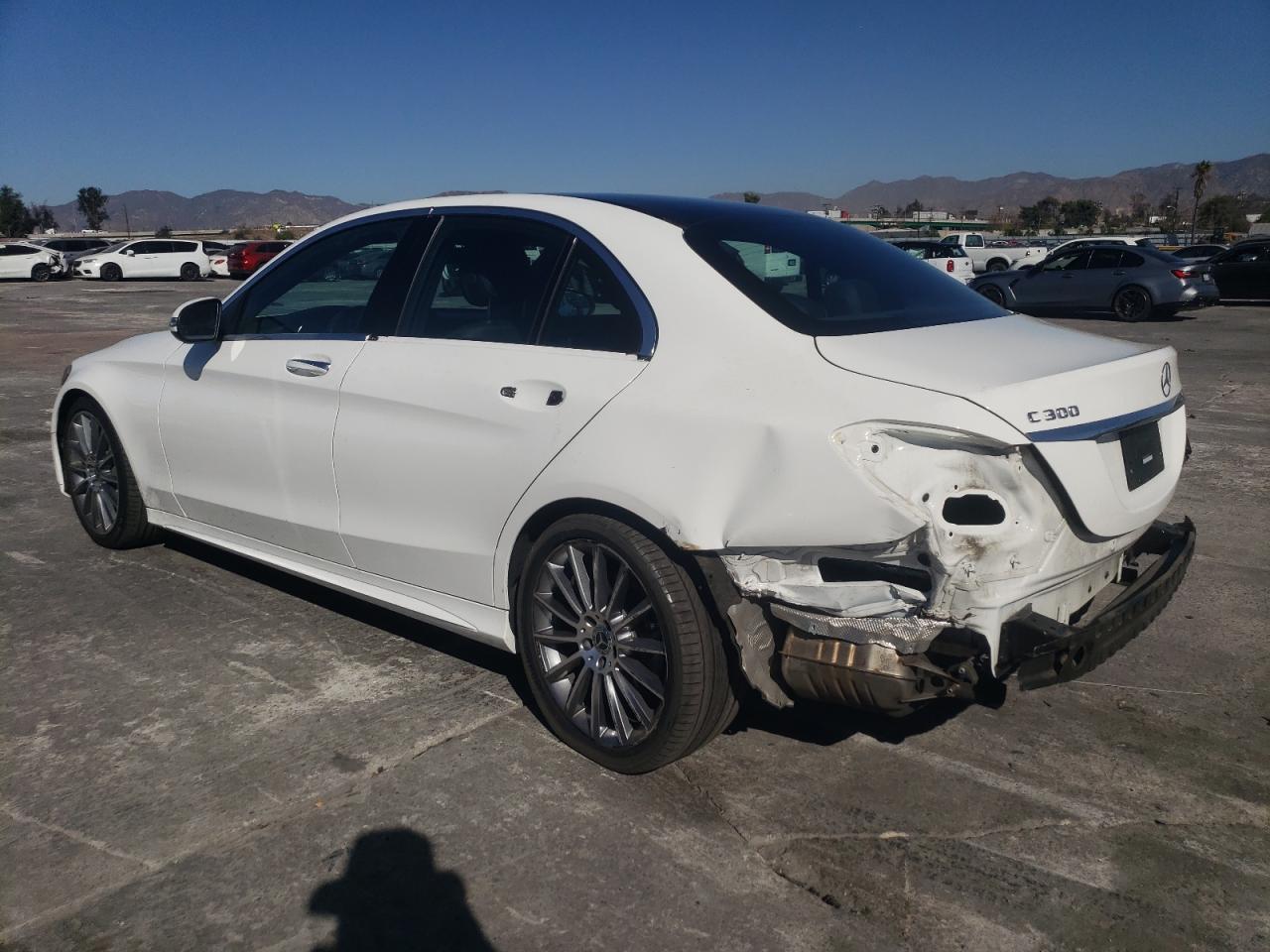 VIN 55SWF8DB9KU315661 2019 MERCEDES-BENZ C-CLASS no.2