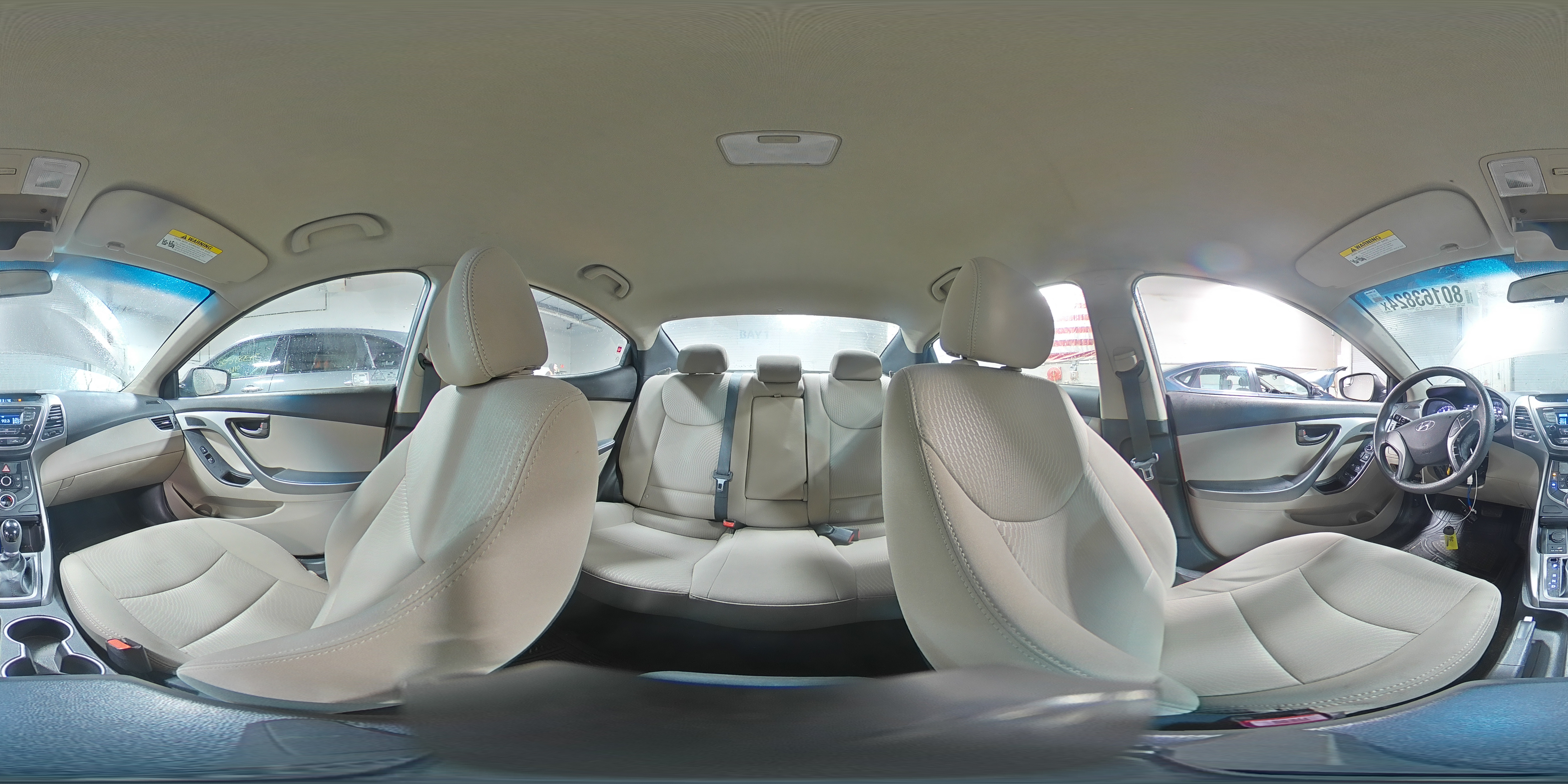2014 Hyundai Elantra - Image 14