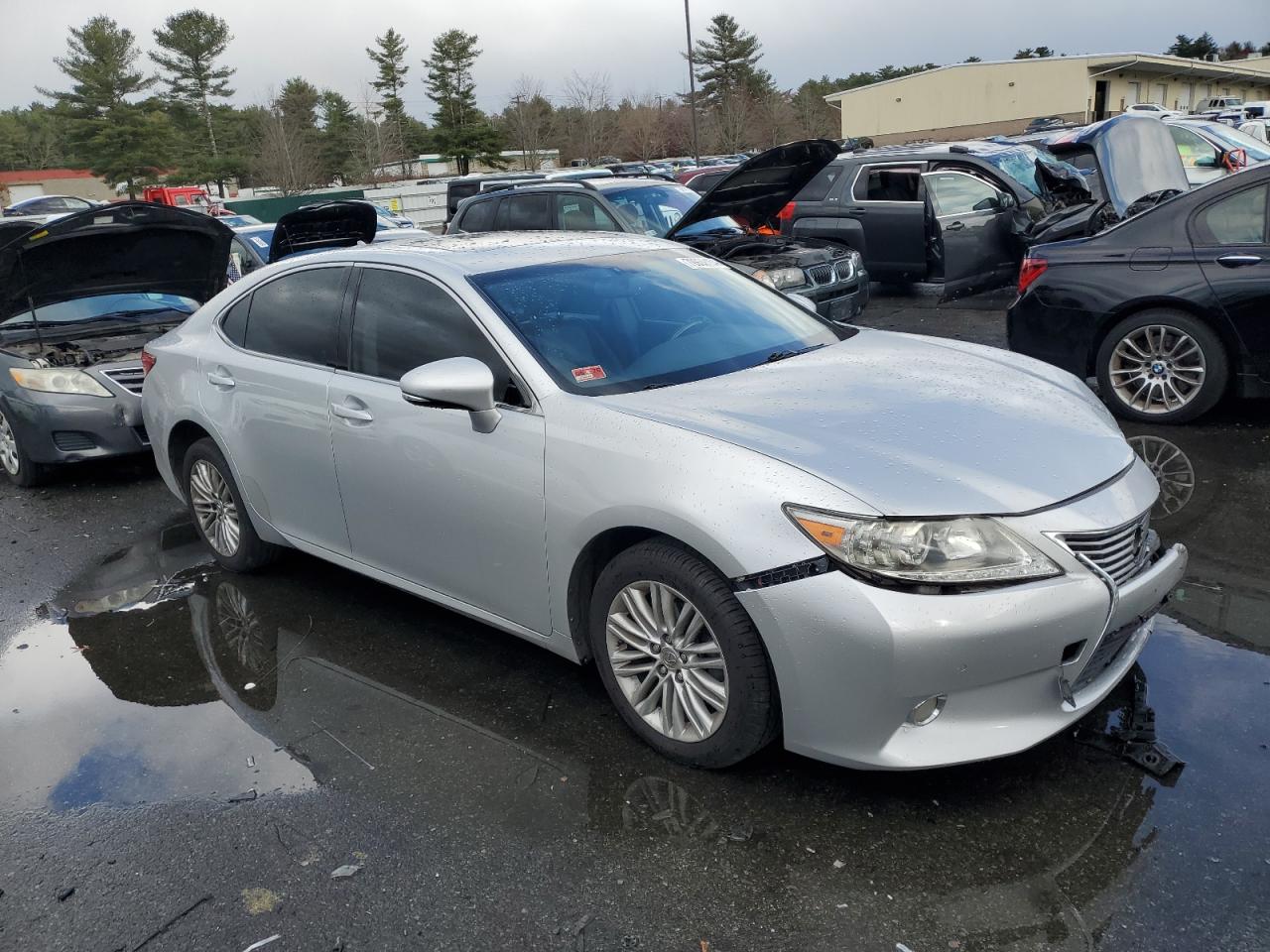 2013 Lexus ES - Image 4