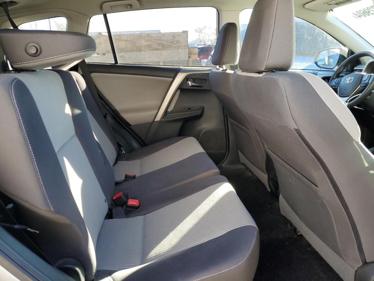 2014 Toyota RAV 4 - Image 11