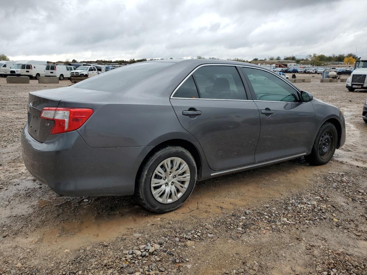 VIN 4T1BF1FK5DU714383 2013 TOYOTA CAMRY no.3