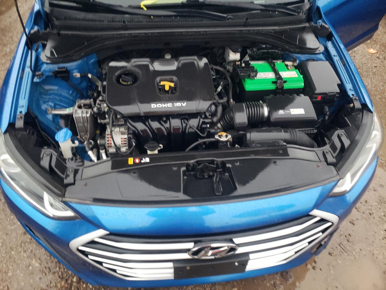 2017 Hyundai Elantra - Image 11