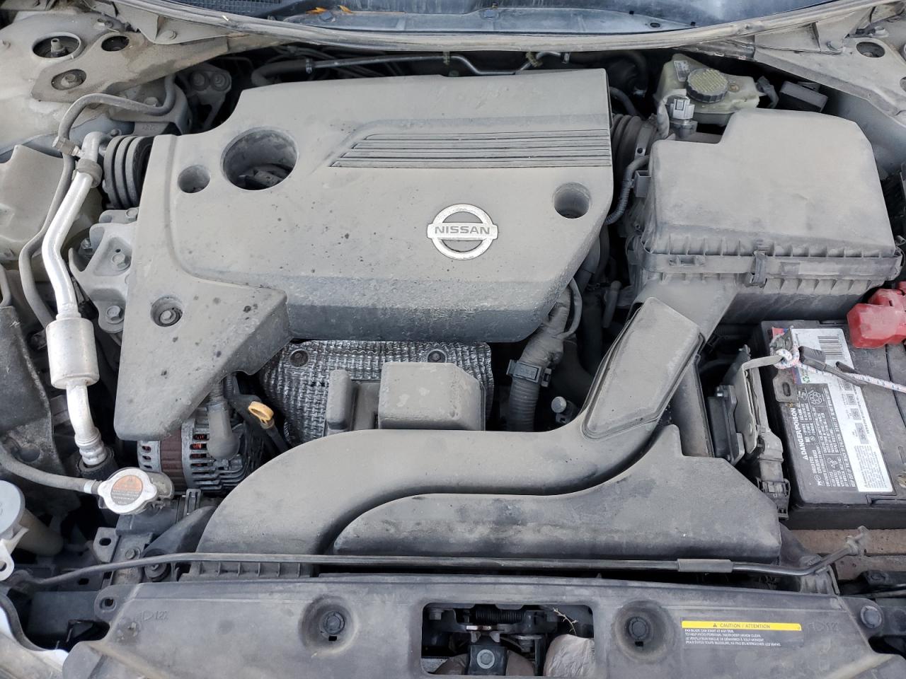 2015 Nissan Altima - Image 12