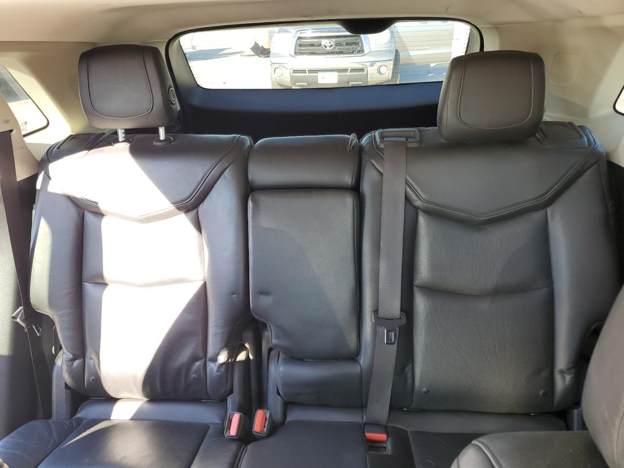 2017 Cadillac XT5 - Image 10