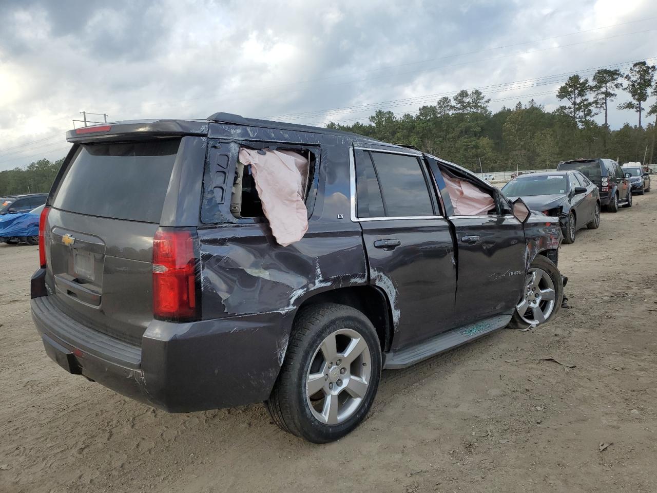 2015 Chevrolet Tahoe - Image 3