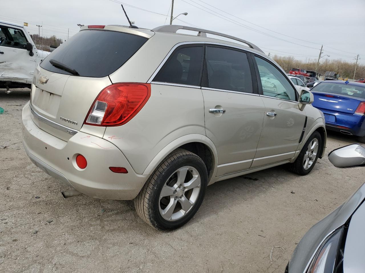 2013 Chevrolet Captiva - Image 3