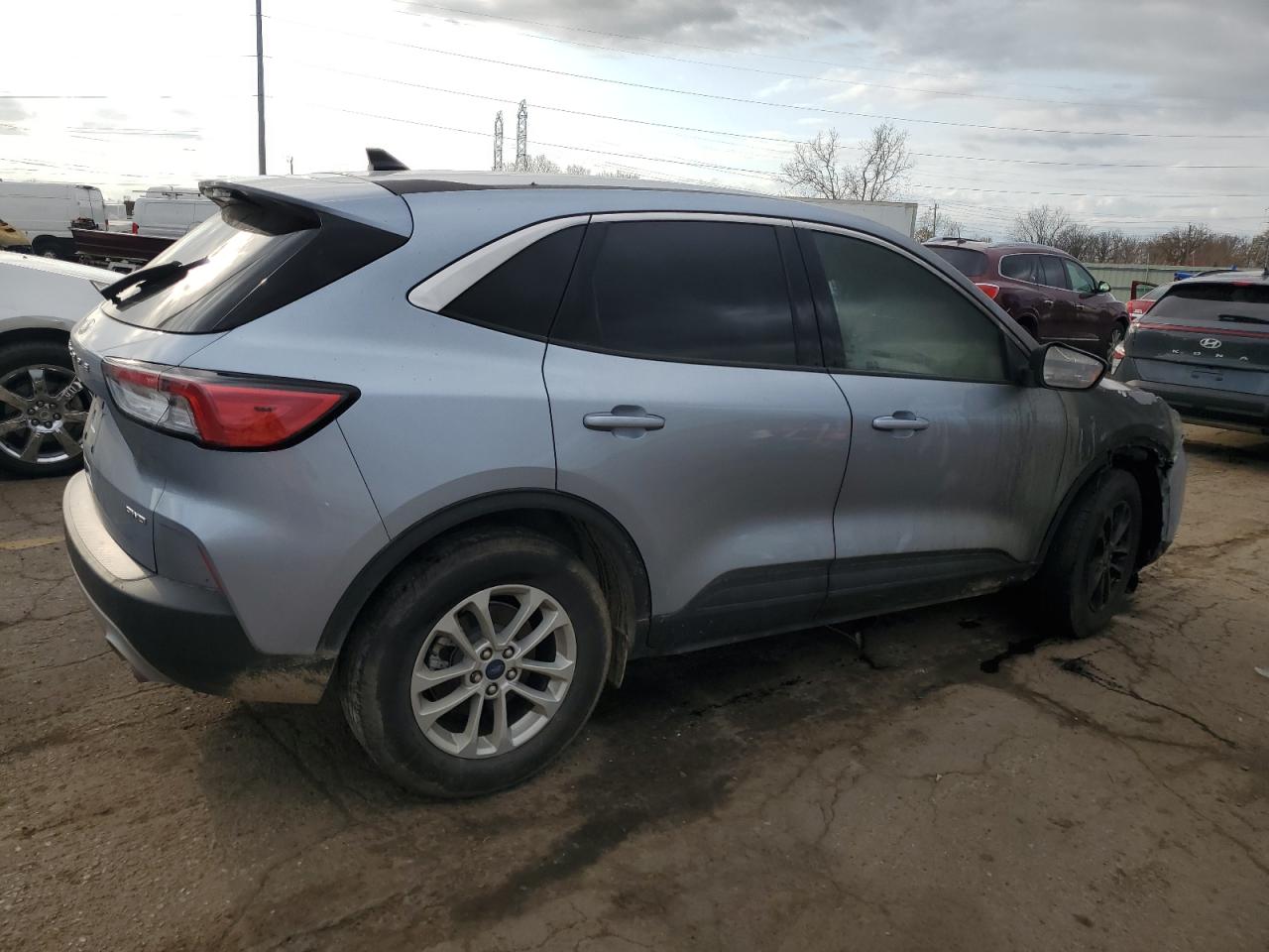 2022 Ford Escape - Image 3