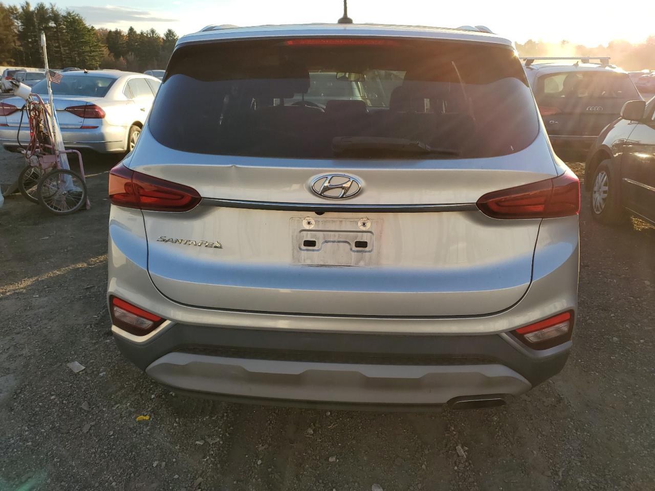 2019 Hyundai Santa Fe - Image 6