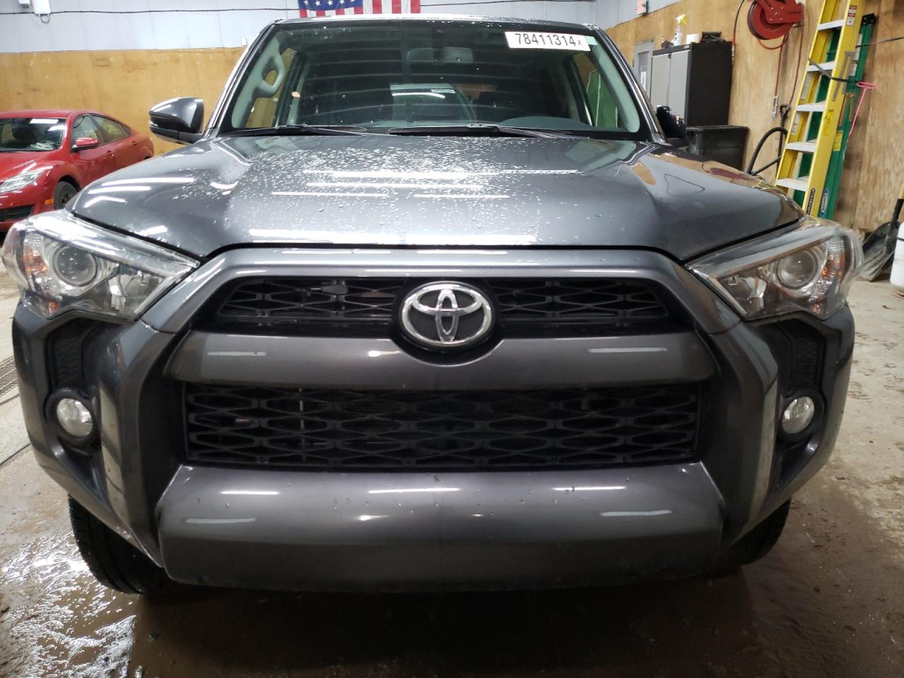 2019 Toyota 4Runner - Image 5