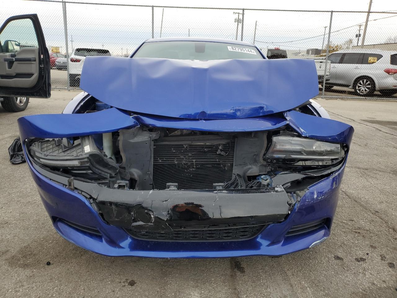 VIN 2C3CDXBG3KH734879 2019 DODGE CHARGER no.5