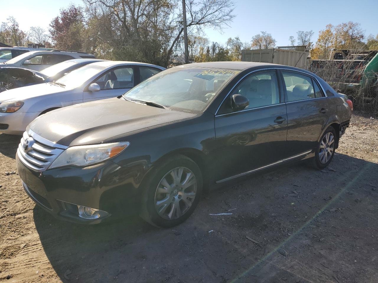 2012 Toyota Avalon - Image 1