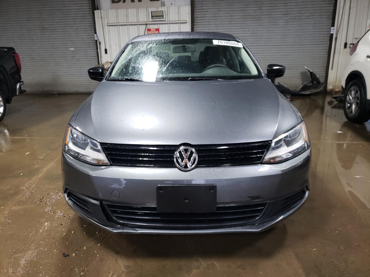 2014 Volkswagen Jetta - Image 5