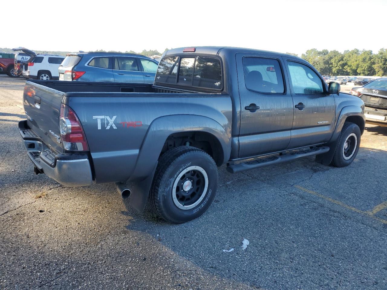 2011 Toyota Tacoma - Image 3